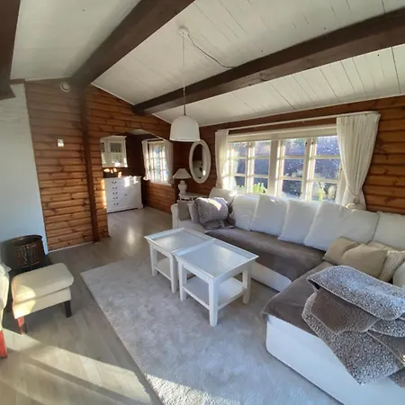 & Forrest House, Liseleje Hébergement de vacances Hundested