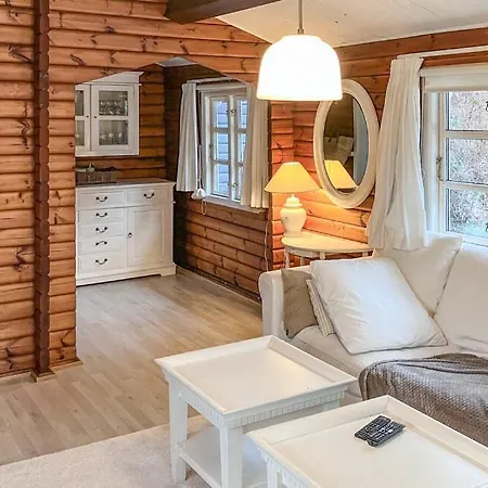 & Forrest House, Liseleje