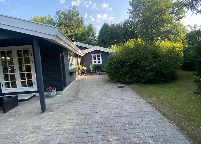 & Forrest House, Liseleje Hundested