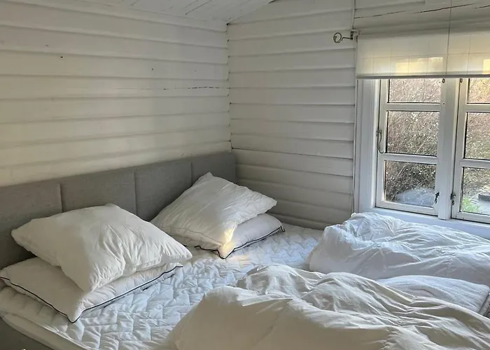 & Forrest House, Liseleje